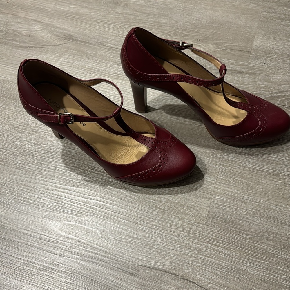 Antonio Melani burgundy high heel Mary Jane’s - Picture 2 of 4